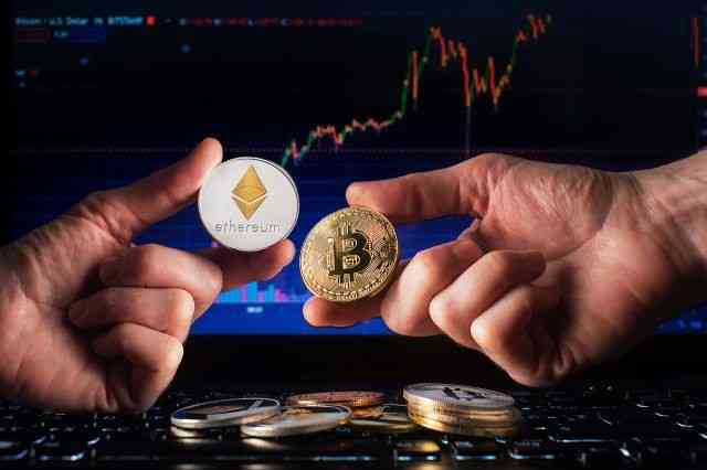 خدمات ادمین اینستاگرام حوزه ارز دیجیتال کاملا تخصصی